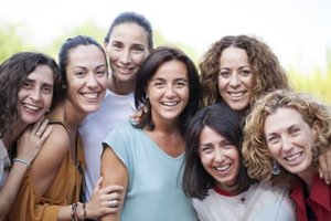 group of women attend womens rehab together 